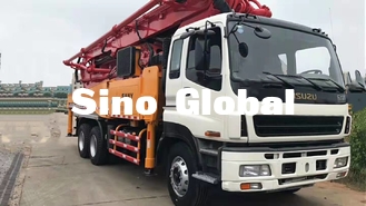 Xe bơm bê tông cũ màu đỏ Xe tải Sany 46m với khung xe Isuzu