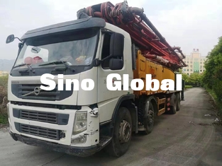 Xe bơm bê tông đã qua sử dụng màu đỏ với khung xe Volve 56m / 6 đoạn
