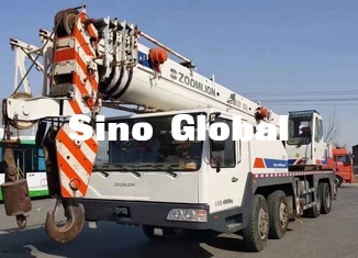 Cần cẩu xe tải đã qua sử dụng Zoomlion 50 Tấn QY50V532 Loại cánh tay thẳng