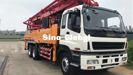 Xe bơm bê tông cũ màu đỏ Xe tải Sany 46m với khung xe Isuzu