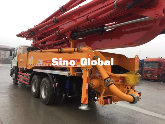 Xe bơm bê tông cũ màu đỏ Xe tải Sany 46m với khung xe Isuzu