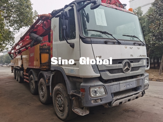 Xe bơm bê tông 12Mpa màu đỏ đã qua sử dụng Euro IV 72m 7 Đoạn tầm với thẳng đứng