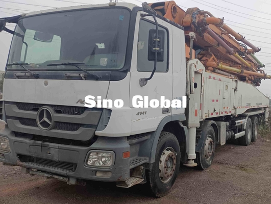 Xe bơm bê tông đã qua sử dụng Zoomlion 52m Euro3 với Khung gầm Mercedes Benz