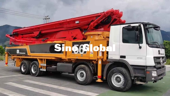 Xe tải diesel đã qua sử dụng Máy bơm bê tông Putzmeister M56-5 148M³ / H với 5 phần