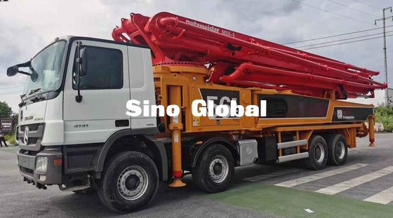 Xe tải diesel đã qua sử dụng Máy bơm bê tông Putzmeister M56-5 148M³ / H với 5 phần