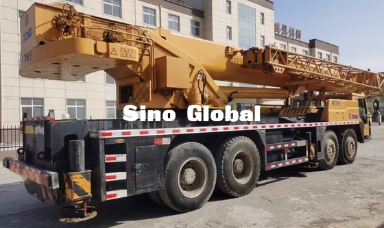Đã qua sử dụng Cần cẩu xe tải XCMG 70 tấn Công suất nâng 60m Chiều cao nâng QY70K-I