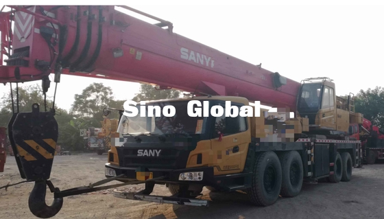Cần cẩu xe tải đã qua sử dụng Sany STC1000 100 tấn 350kw / 1800 vòng / phút Công suất định mức