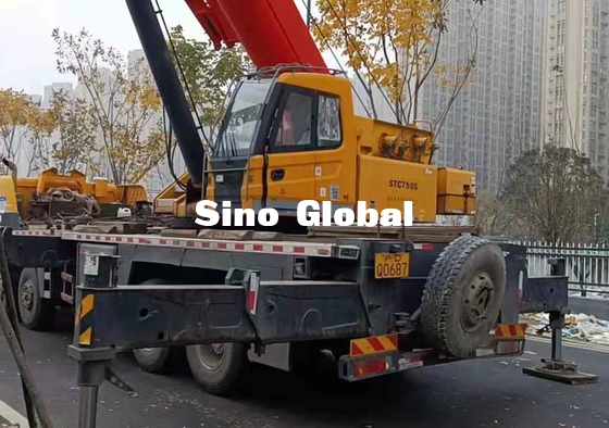 Cần cẩu xe tải đã qua sử dụng của Sany, cần cẩu xe tải 75 tấn STC50S cánh tay thẳng