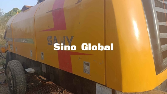 Máy bơm bê tông gắn trên xe kéo Sany màu vàng 180KW HBT8018C đã qua sử dụng