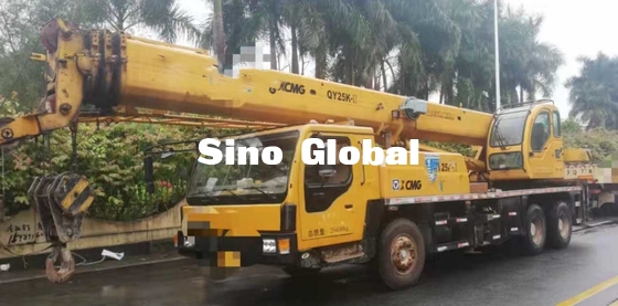 Đã qua sử dụng Cần cẩu XCMG 25 tấn Công suất 3000mm Radus làm việc