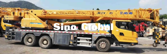 Cần cẩu thứ 2 XCMG 25 Tấn, xe tải đã qua sử dụng gắn cẩu Đường kính quay vòng 21m