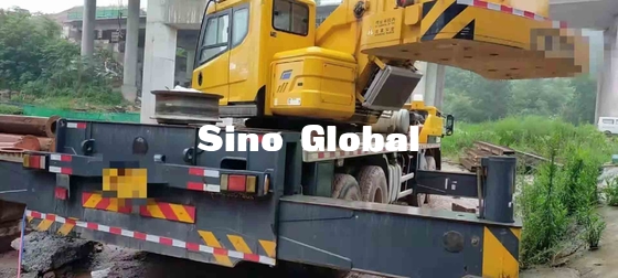 Cần cẩu xe tải đã qua sử dụng 50 tấn XCMG QY50KA Mức tiêu thụ dầu 40L trên 100km